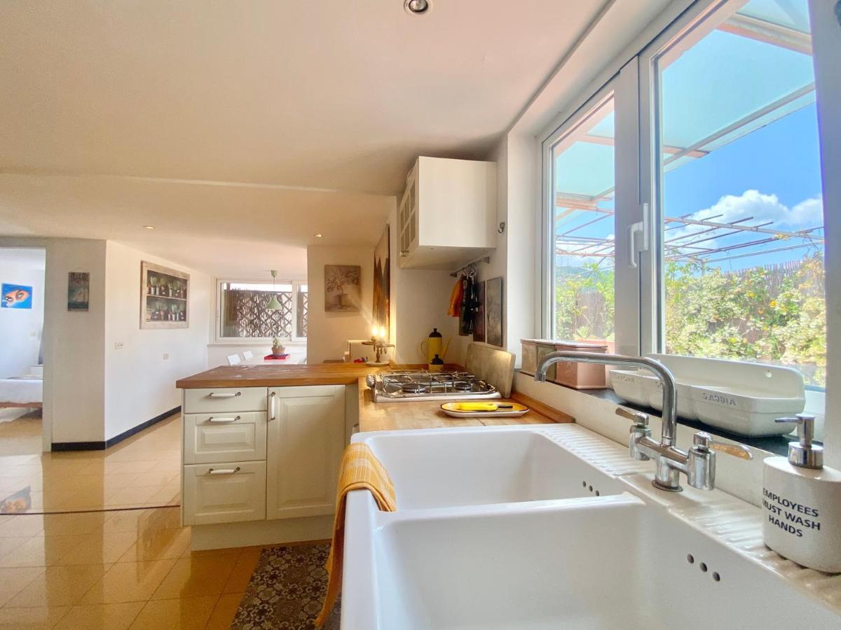 Casaviva - Apt With Terrace And Parking In Rapallo Eksteriør billede